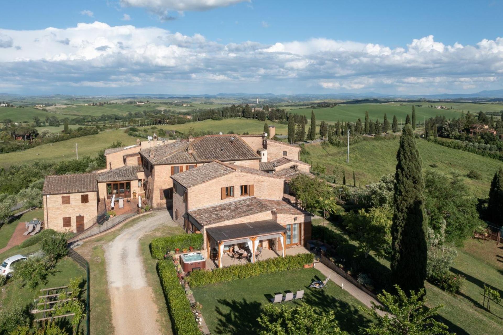 La Capanna Di Elfo Luxury Villa View Siena Room photo